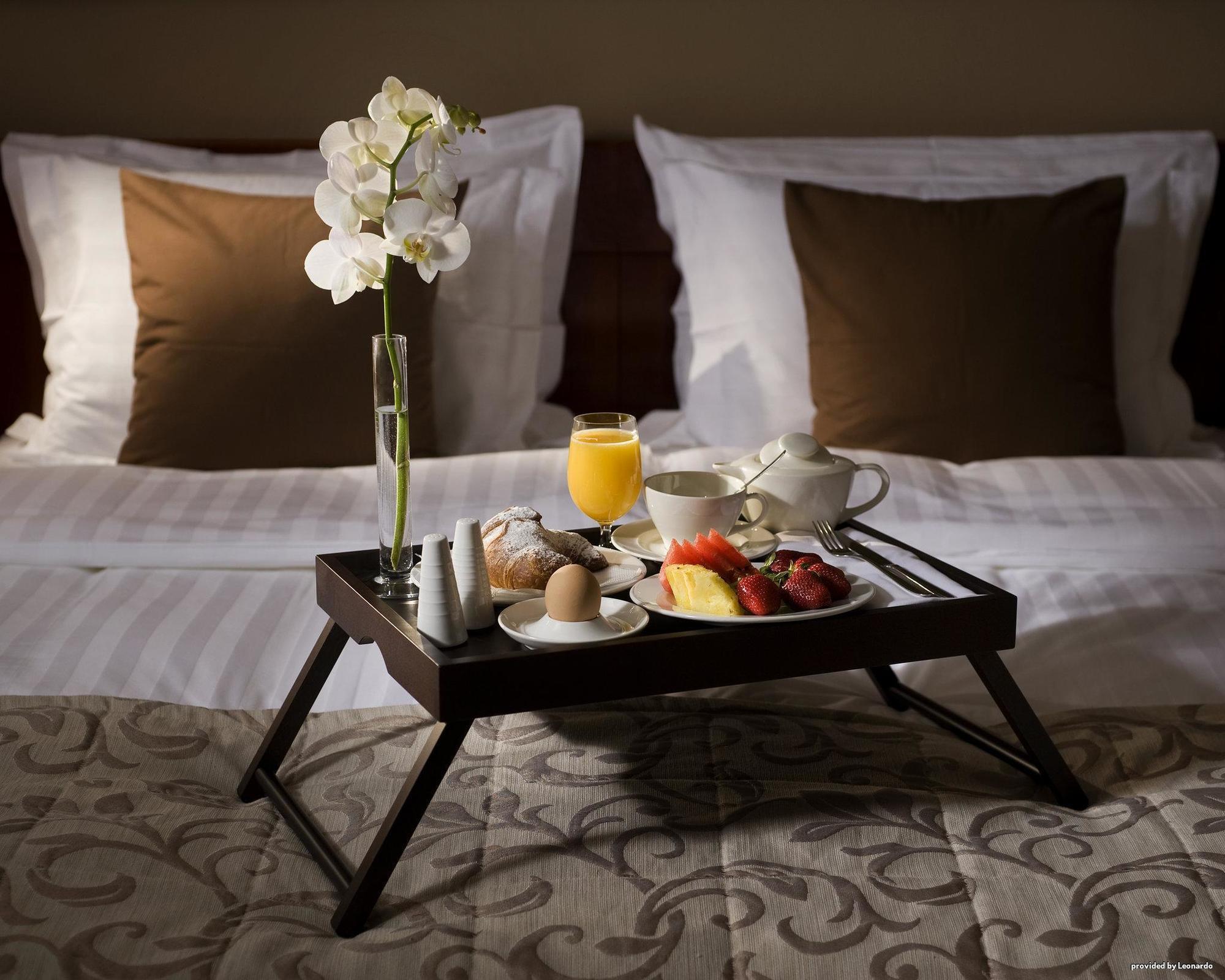 Western Premier Slon Hotel 4*