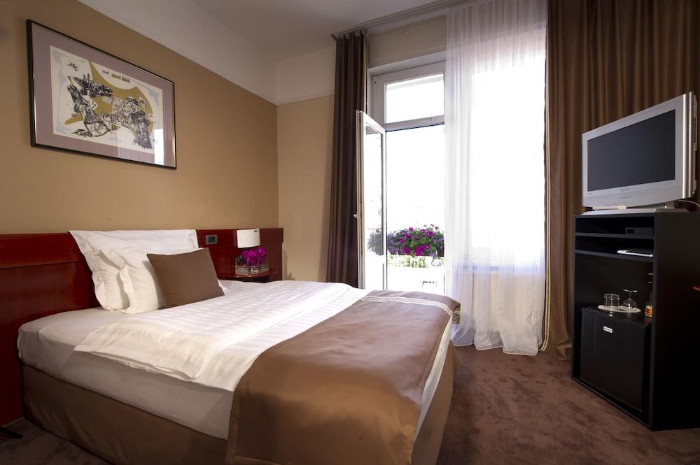 Hotel Western Premier Slon 4*